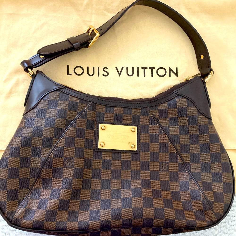 Handbag Louis Vuitton. Authentic. Used almost new.